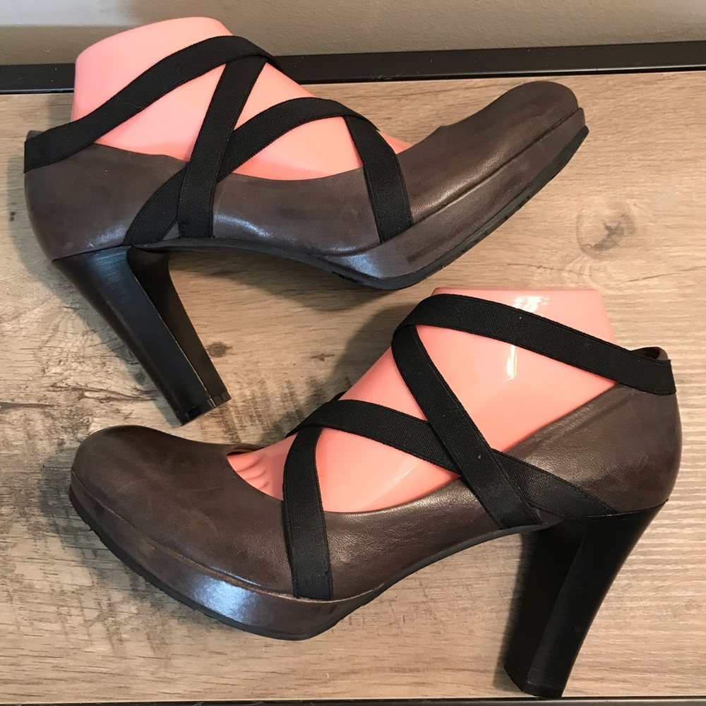 THOMPSON Brown LEATHER Strappy PUMPS Heels SHOES